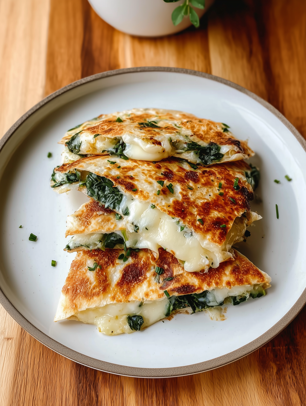 Spinach & Cheese Egg White Breakfast&nbsp;Quesadilla